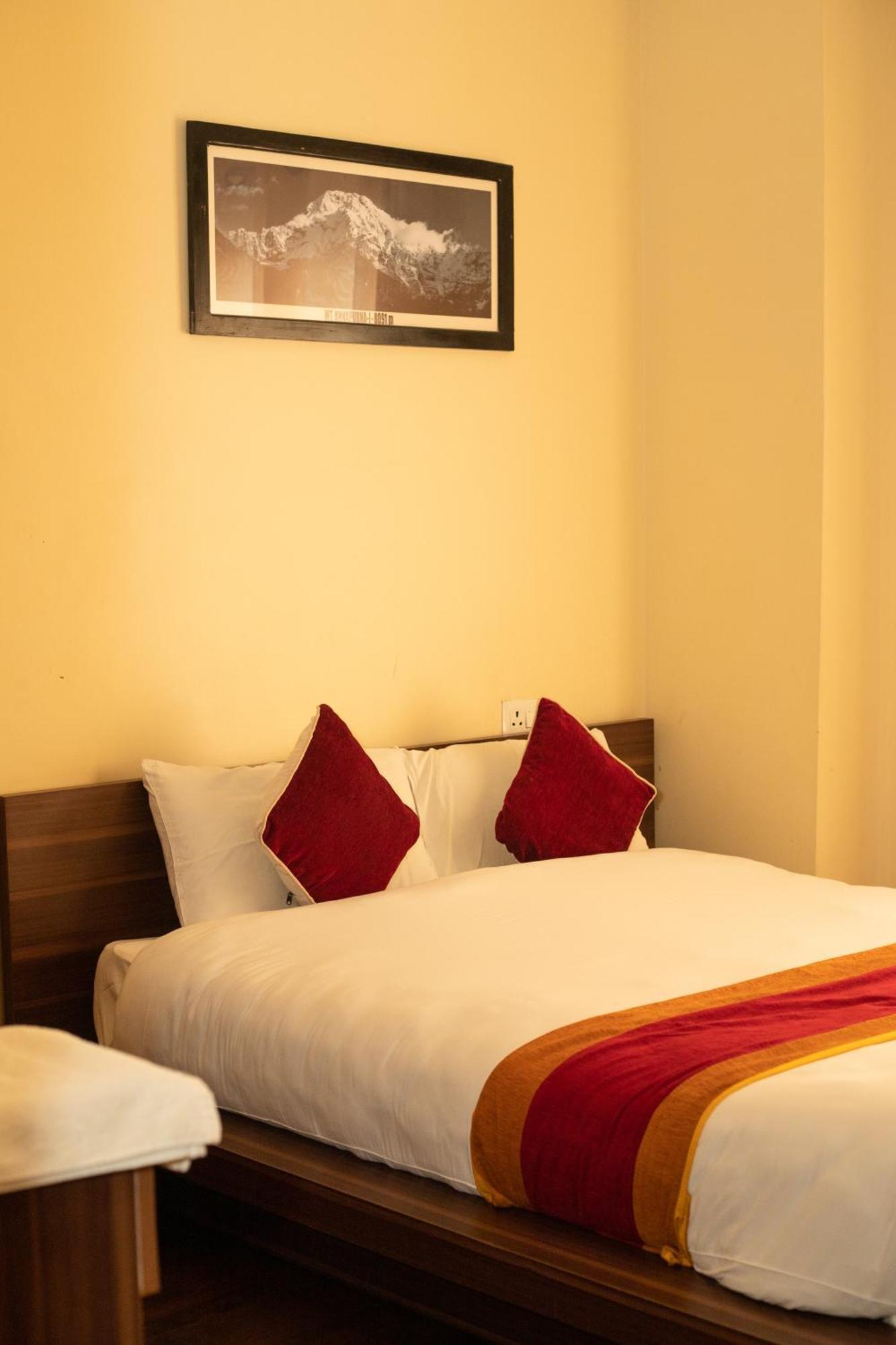 Hotel Edingo Inn Itahari Eksteriør bilde